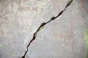 concrete foundation cracks